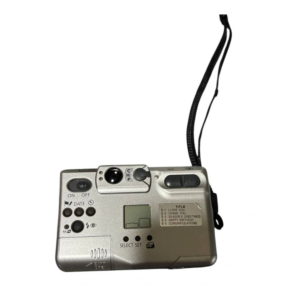 Canon IXUS Z50 Silver Camera with Case